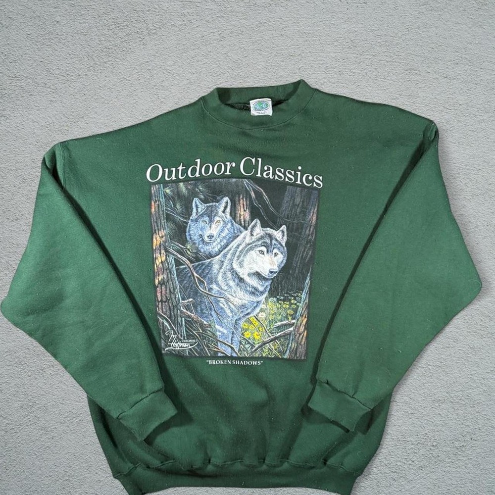 Environmental artwear Hoffman originals Green vintage 90s wolf crewneck